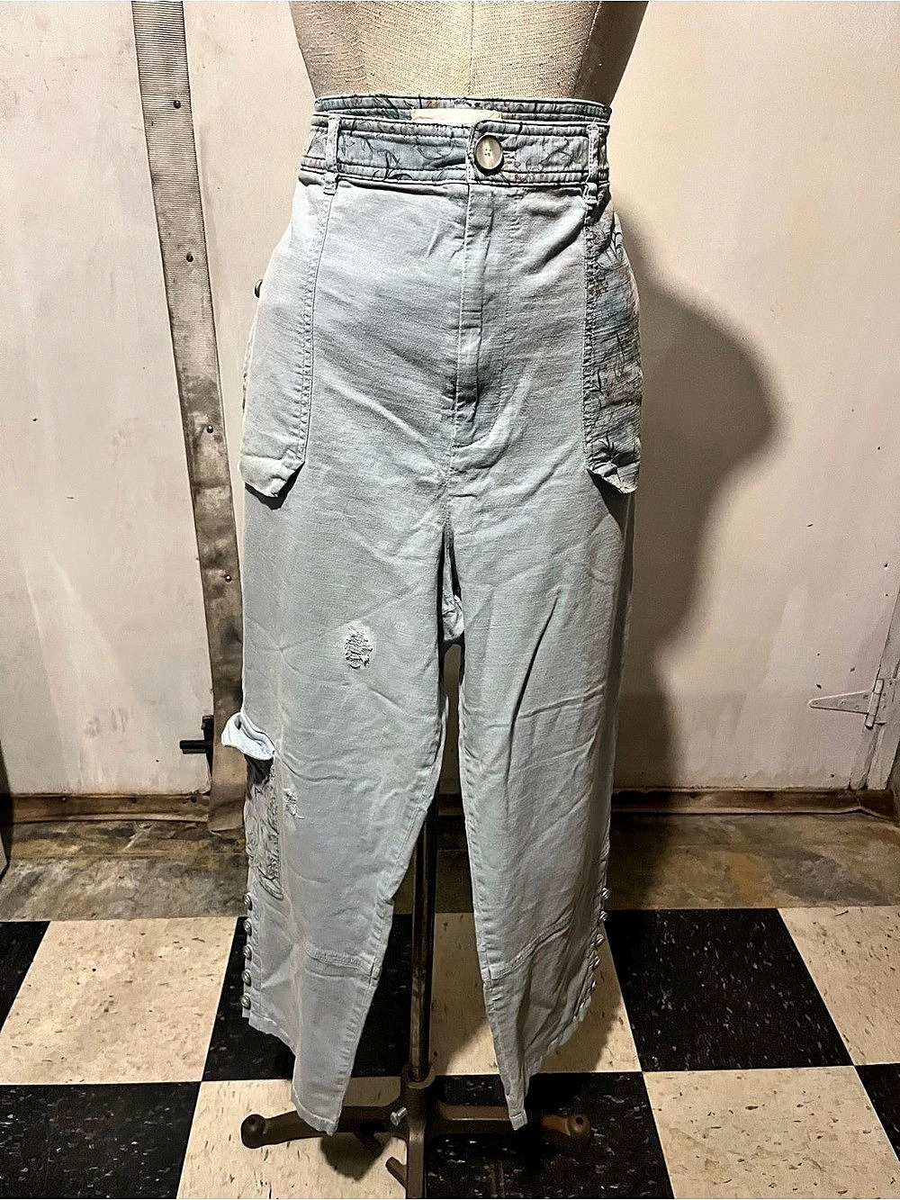 Anthropologie Floral Cargo pants Blue Size 14